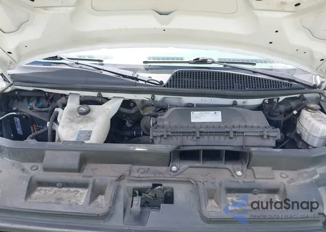 2018 Chevrolet Express 2500 Work Van from USA, damaged, VIN 1GCWGAFP0J1342902